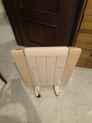 Aquecedor elétrico bege