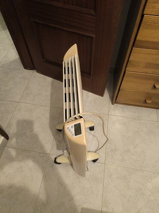 Aquecedor elétrico bege