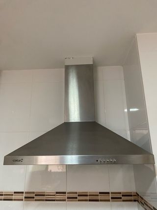 Campana extractora Cata
