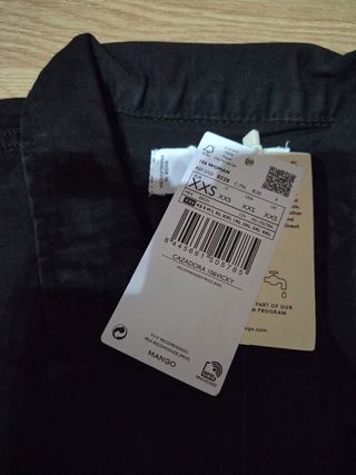 Chaqueta vaquera negra Mango 