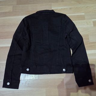 Chaqueta vaquera negra Mango 