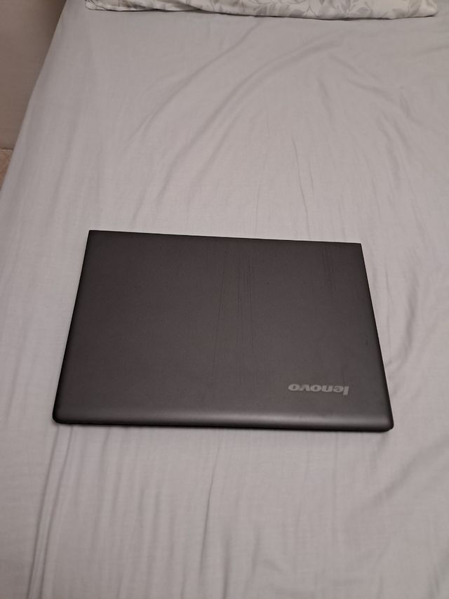 Lenovo B50-50 Gris