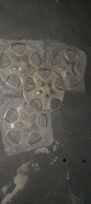 Tapacubos Ford 16 (4 unidades)
