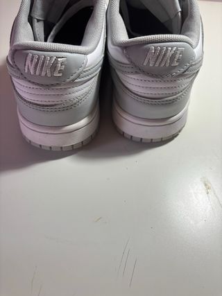 Zapatillas Nike Dunk Gris y Blanco