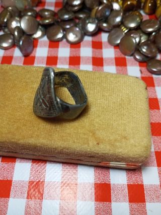 Anillo antiguo hecho a mano