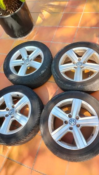 Llantas Volkswagen Golf (4 unidades)