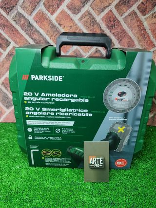 Amoladora Parkside con accesorios