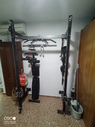 Máquina de gimnasio multifunción