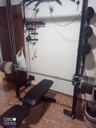 Máquina de gimnasio multifunción