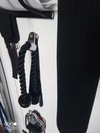 Máquina de gimnasio multifunción