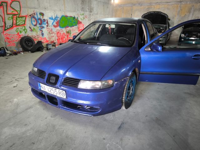 SEAT Leon 2004