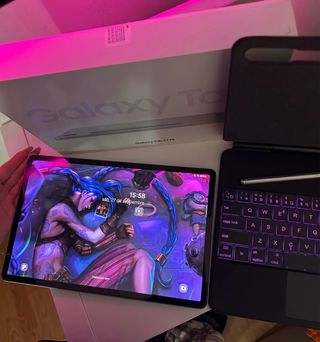 Samsung Galaxy Tab S7 FE con Teclado