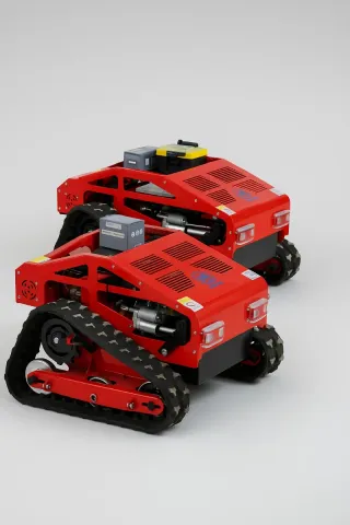 Cortacésped profesional  control remoto.