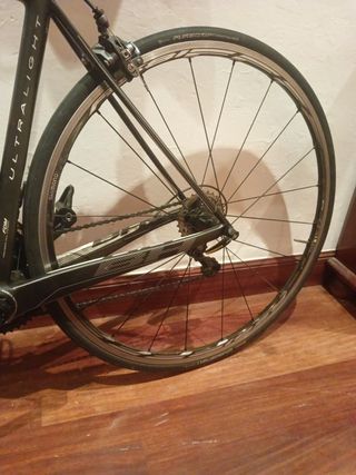 Rueda trasera Shimano RS81 Alu Carbono