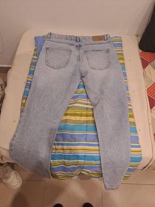 Pantalón vaquero ancho New Yorker Talla M
