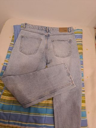 Pantalón vaquero ancho New Yorker Talla M