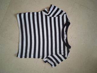 Camiseta Zara Rayas Blanco y Negro