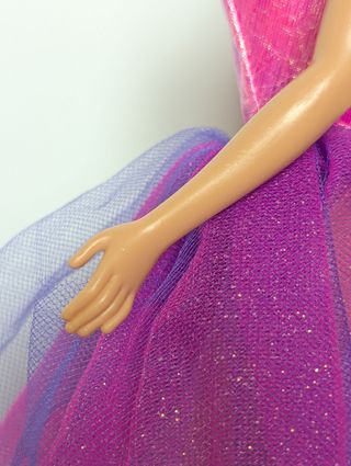 Muñeca Barbie flying butterfly