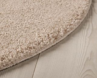 Alfombra beige Ikea ADUM pelo corto