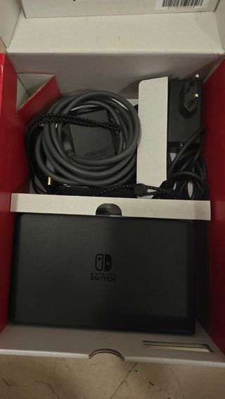 Nintendo Switch OLED 64GB