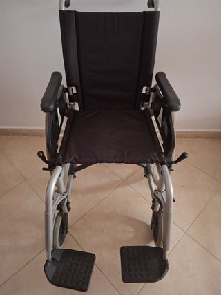 Silla de ruedas plegable