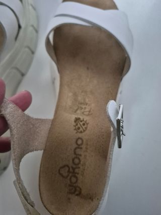 Sandalias de piel con plataforma