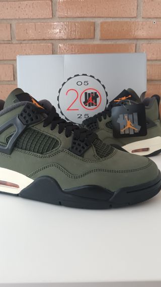 Jordan 4 Undefeated Verde Militar