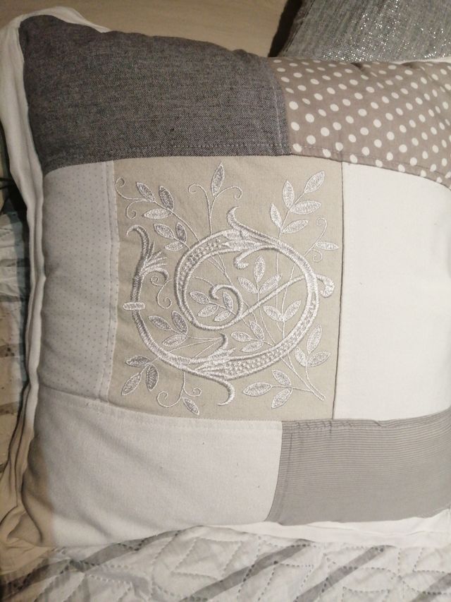 Juego 3 cojines decorativos patchwork