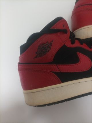 Zapatillas Nike Air Jordan Rojas y Negras