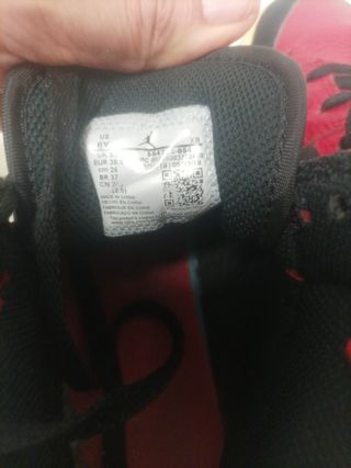 Zapatillas Nike Air Jordan Rojas y Negras