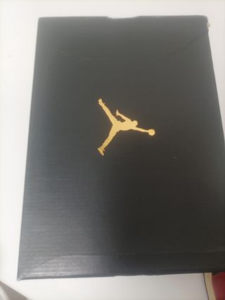 Zapatillas Nike Air Jordan Rojas y Negras
