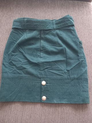 Falda verde piel melocotón Talla 38