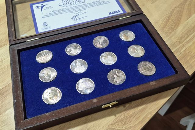 12 Monedas Centenario Real Madrid 1902-2002