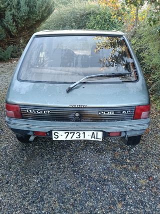 Peugeot 205 año 1992