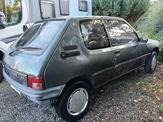 Peugeot 205 año 1992