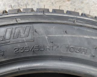 Michelin Latitude Cross 235/55R17 103H XL TL