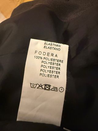 Giacca donna sagomata 3 bottoni