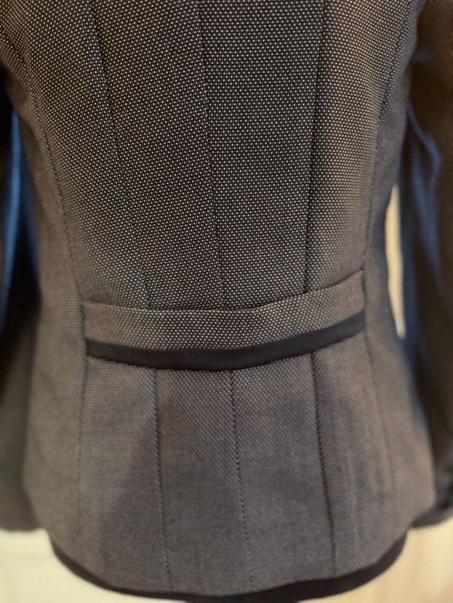 Giacca donna sagomata 3 bottoni