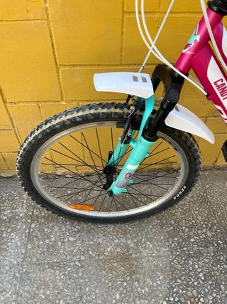 Bicicleta niña rosa y turquesa