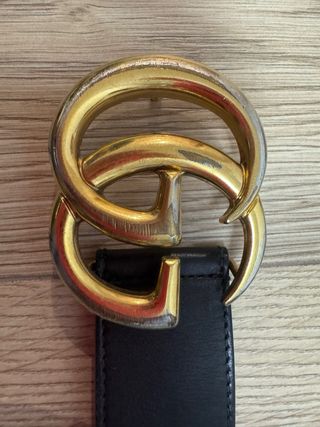 Cinturón Gucci Negro y Dorado