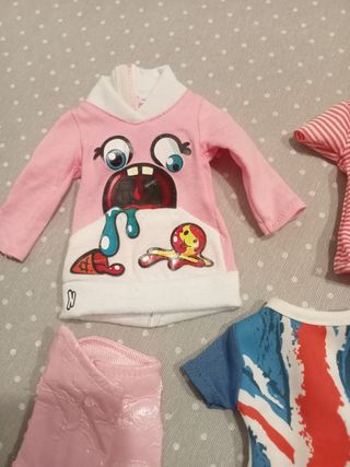 Ropa para Nancy: 2 vestidos y 1 camiseta