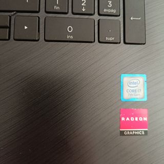 Portátil HP 15-bs028ns i7 1TB y 12GB.