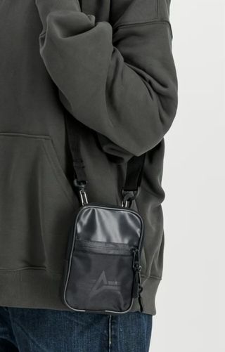 Bolso bandolera Alpha Industries negro unisex