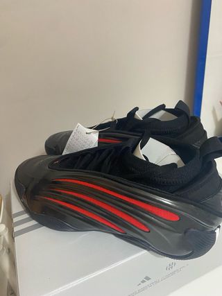 Zapatillas Adidas Harden Volume 9 rojos y negros