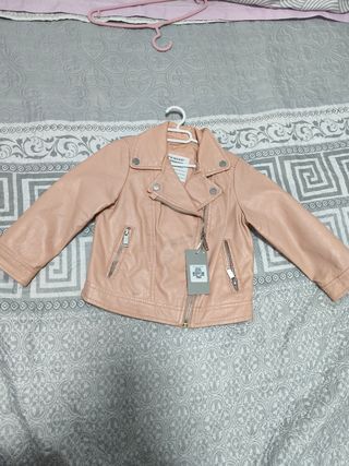 Chaqueta de cuero niña rosa 