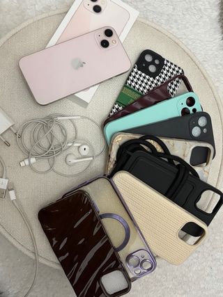 iPhone 13 256GB Rosa + Accesorios