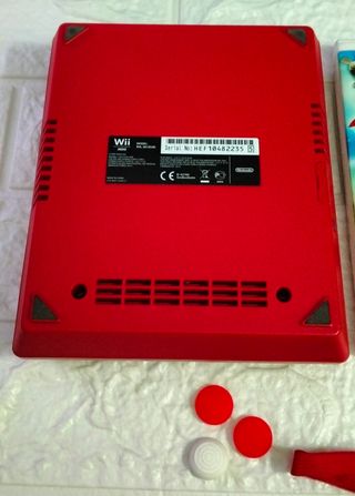Consola Wii Mini Roja + Juego + extras