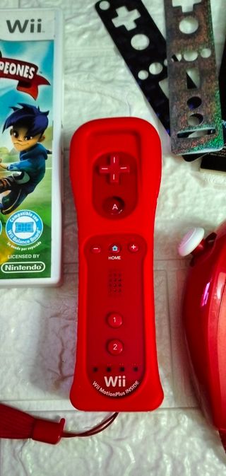 Consola Wii Mini Roja + Juego + extras