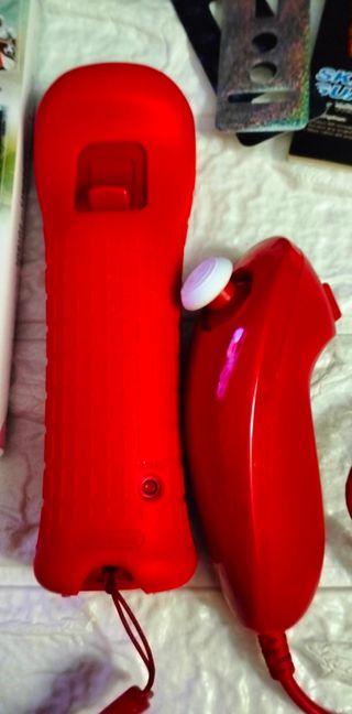 Consola Wii Mini Roja + Juego + extras