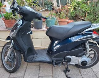 Piaggio Liberty 125cc 2009 negra